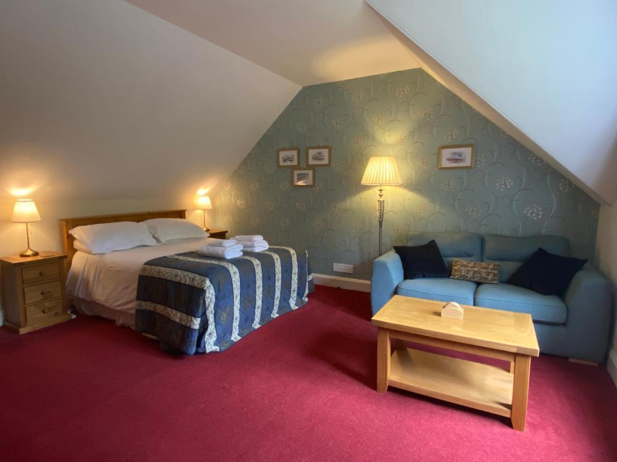 Tomatin Glenan Lodge Self Catering מראה חיצוני תמונה